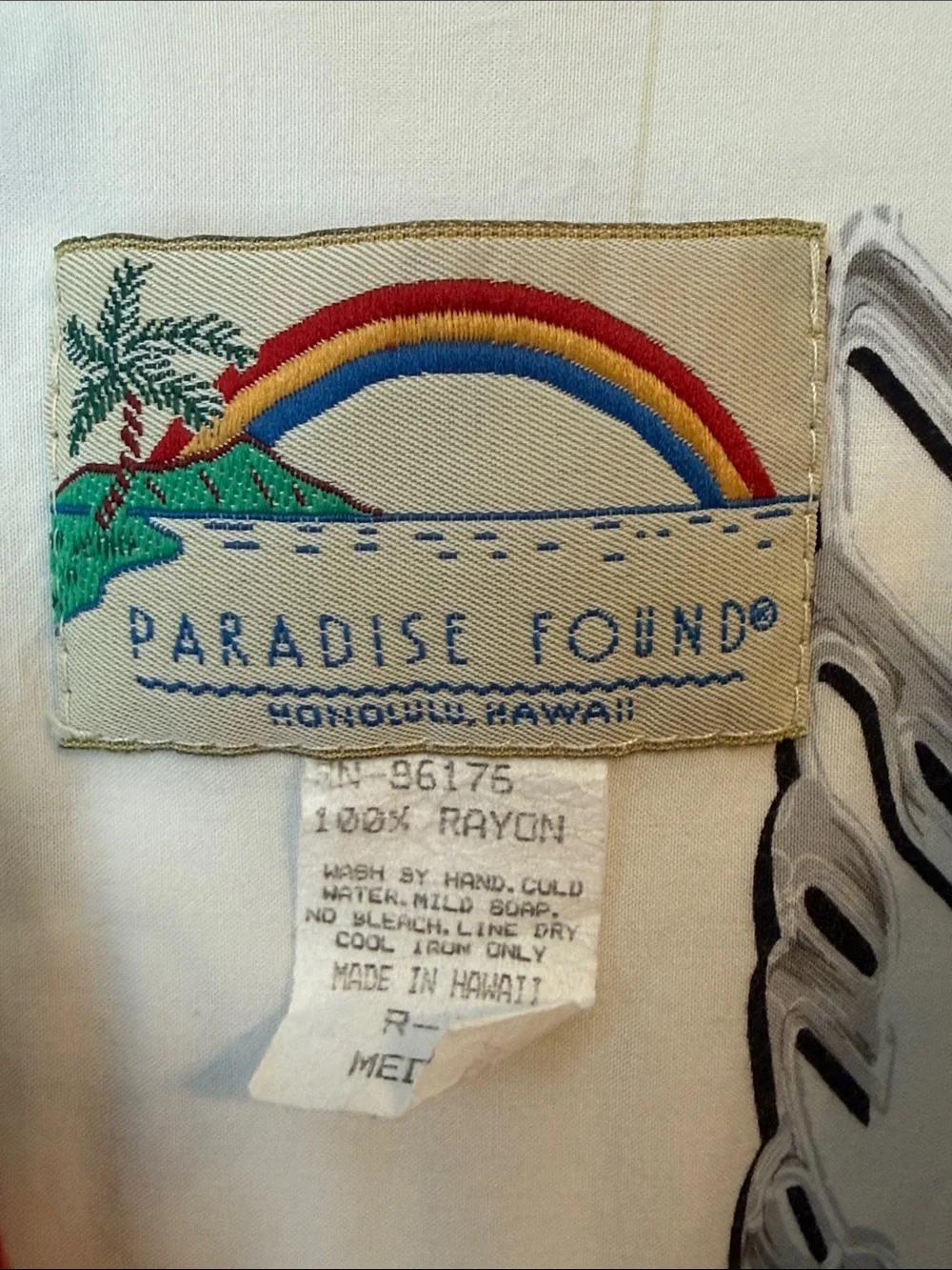 Paradise Found Hawaiian Classic 1957 Chevrolet Shirt 🌴Vintage? Size Medium